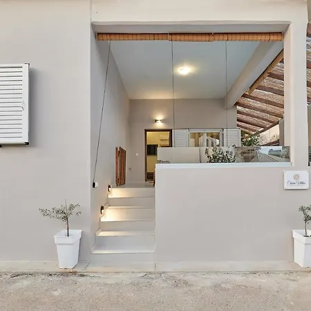 2 Bedroom With Heated Swimming Pool-spa Whirlpool-bbq! Villa